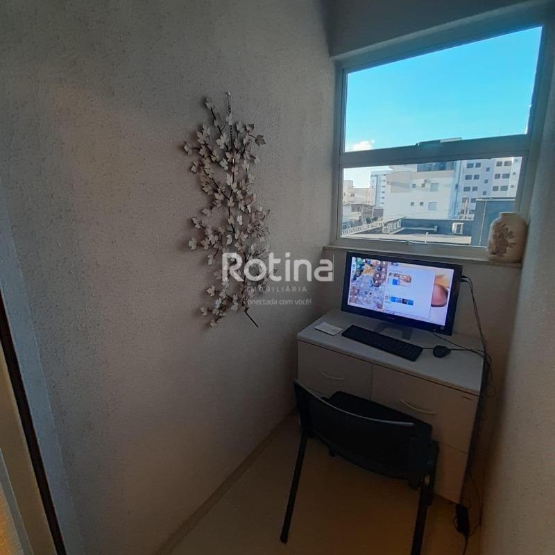 Apartamento à venda, 3 quartos em Uberlândia no bairro Santa Mônica no valor de R$ 950.000,00 - Rotina Imobiliária: 