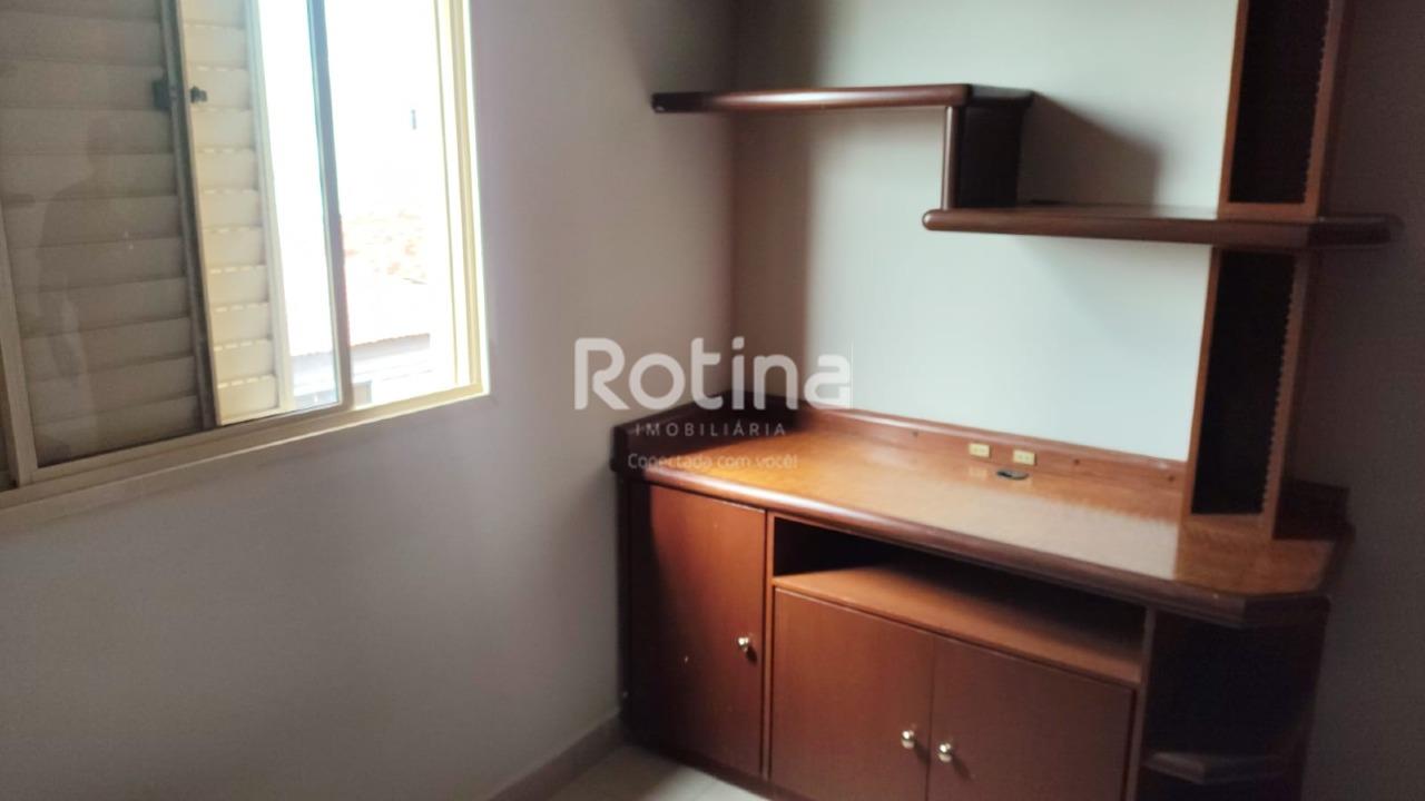 Apartamento para alugar, 3 quartos em Uberlândia no bairro Martins no valor de R$ 2.200,00 - Rotina Imobiliária: 