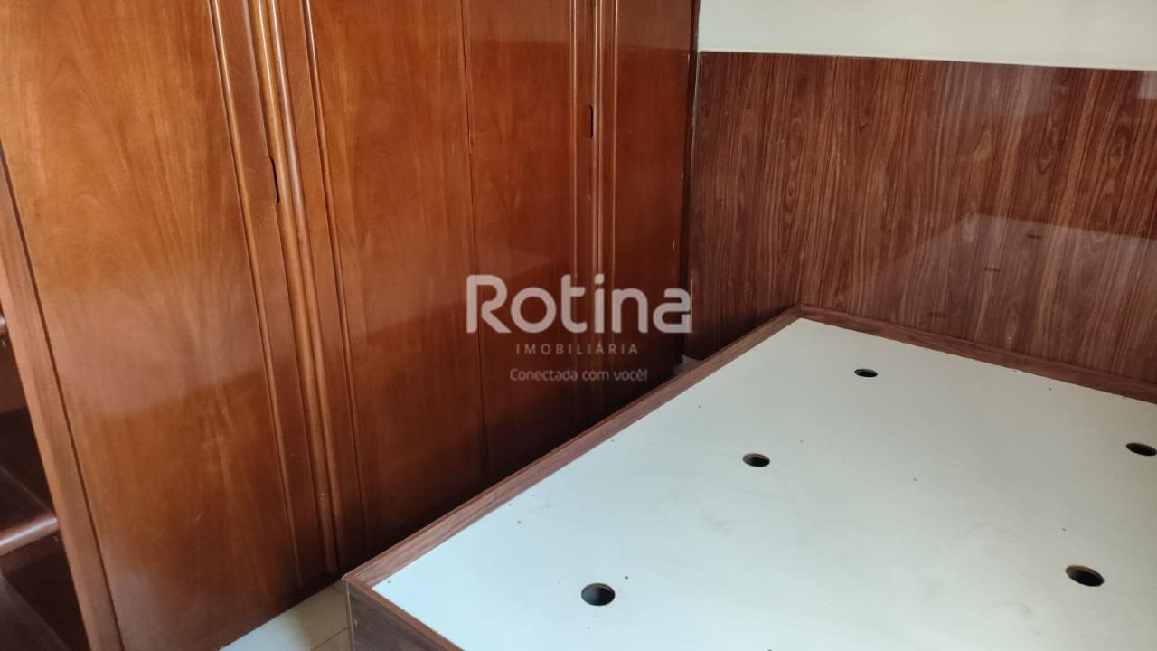 Apartamento para alugar, 3 quartos em Uberlândia no bairro Martins no valor de R$ 2.200,00 - Rotina Imobiliária: 