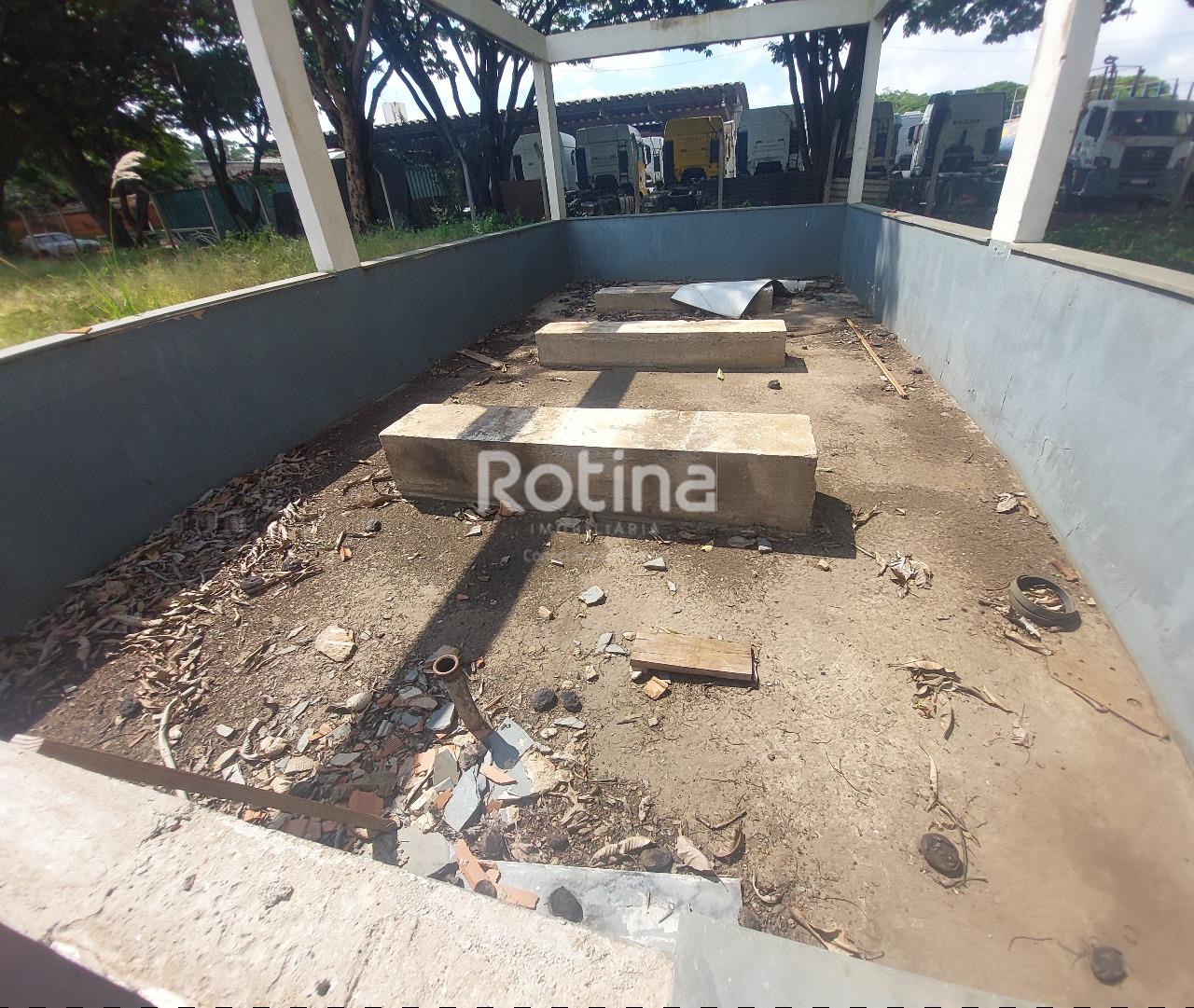 Área para alugar, em Uberlândia no bairro Distrito Industrial no valor de R$ 18.000,00 - Rotina Imobiliária: 