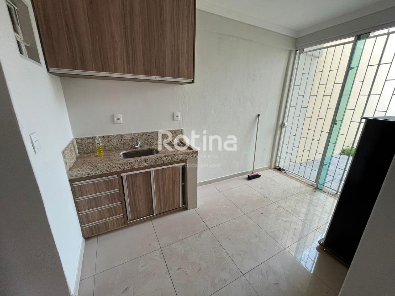 Apartamento para alugar, 2 quartos em Uberlândia no bairro Segismundo Pereira no valor de R$ 1.700,00 - Rotina Imobiliária: 