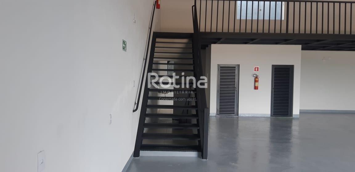 Galpão para alugar, em Uberlândia no bairro Loteamento Luizote de Freitas IV no valor de R$ 4.000,00 - Rotina Imobiliária: 