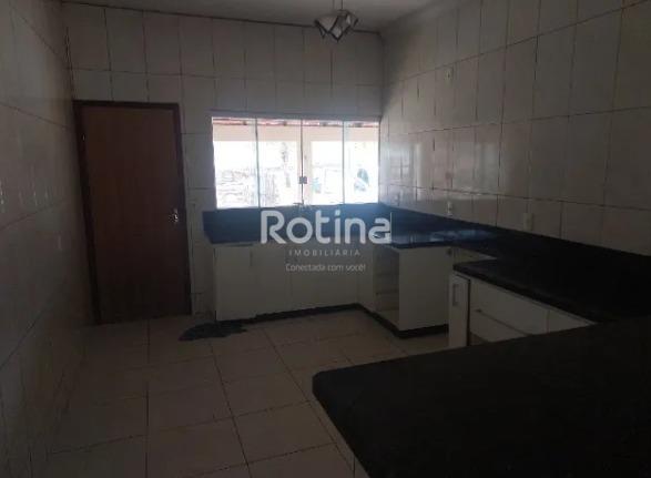 Chacara para alugar, 5 quartos em Uberlândia no bairro Panorama no valor de R$ 2.900,00 - Rotina Imobiliária: 