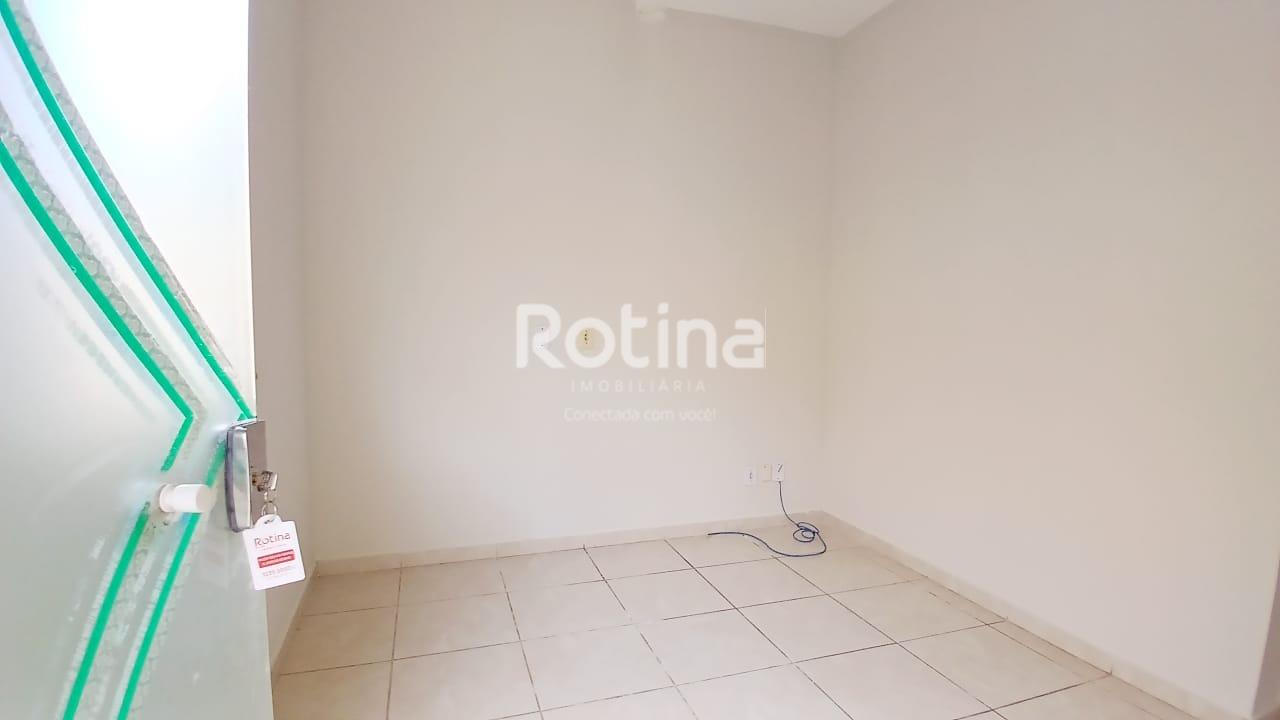 Casa Condomínio Fechado para alugar, 3 quartos em Uberlândia no bairro Vigilato Pereira no valor de R$ 1.800,00 - Rotina Imobiliária: 