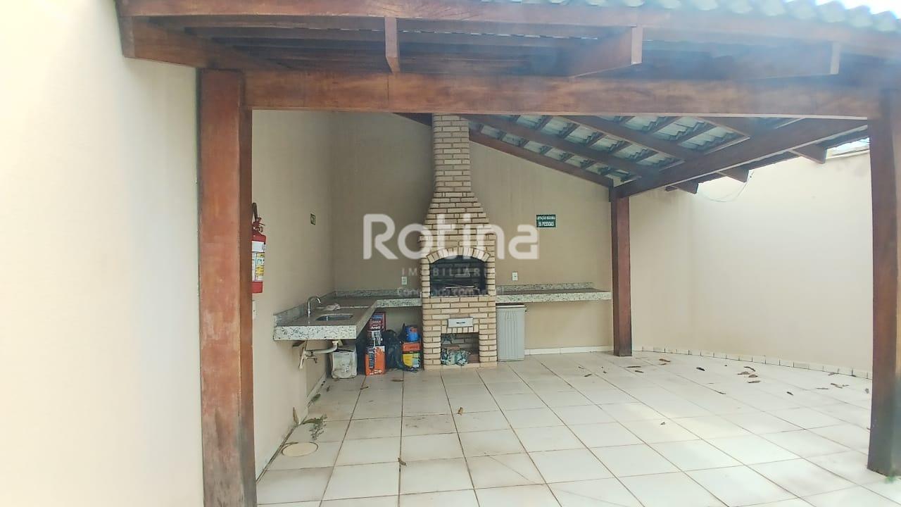 Casa Condomínio Fechado para alugar, 3 quartos em Uberlândia no bairro Vigilato Pereira no valor de R$ 1.800,00 - Rotina Imobiliária: 