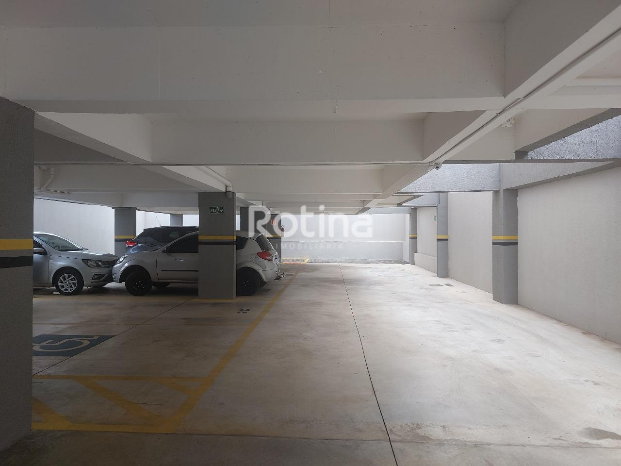 Apartamento para alugar, 3 quartos em Uberlândia no bairro Tibery no valor de R$ 3.000,00 - Rotina Imobiliária: 