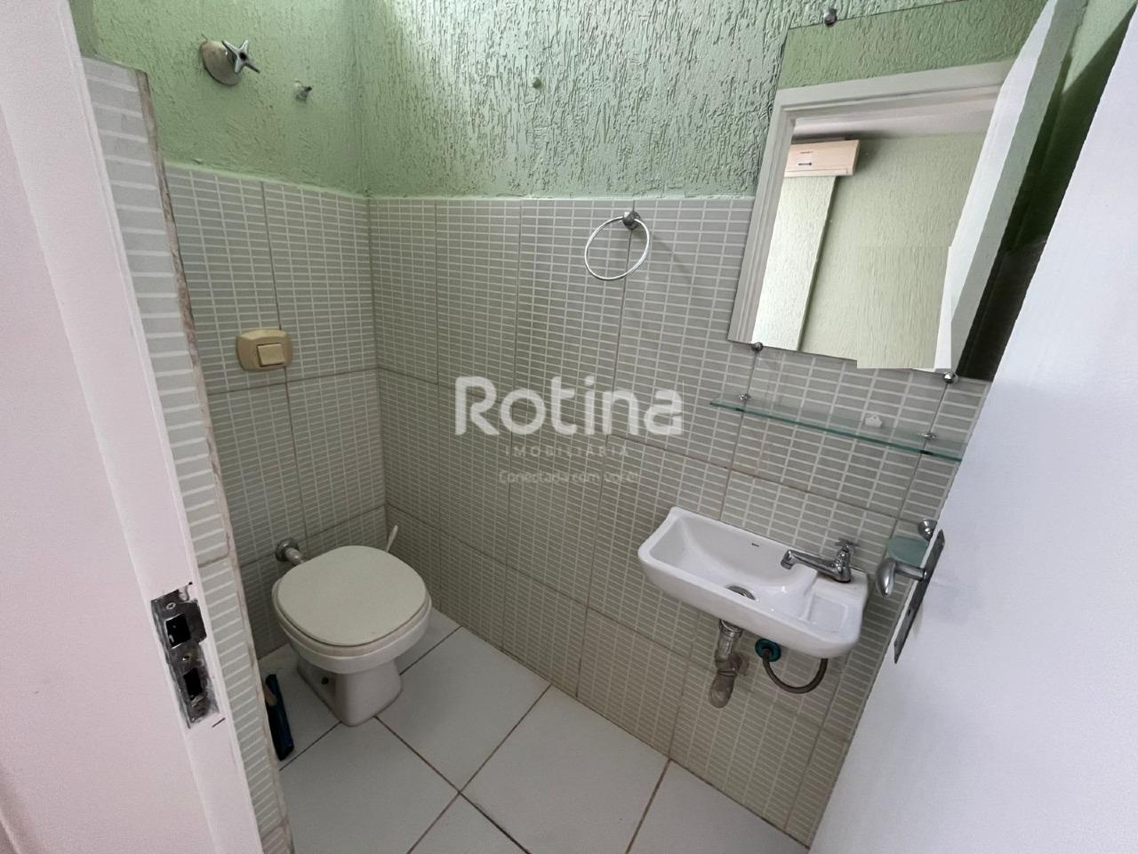 Sala para alugar, em Uberlândia no bairro Centro no valor de R$ 630,00 - Rotina Imobiliária: 