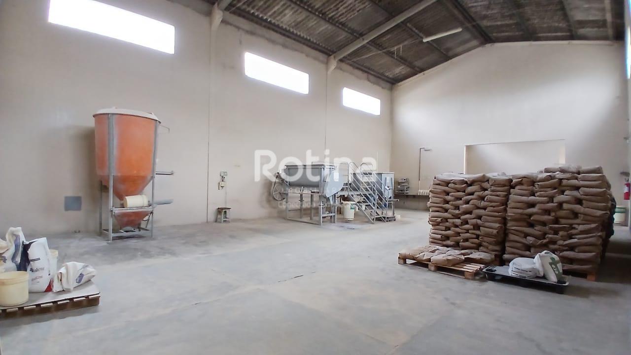 Galpão para alugar, em Uberlândia no bairro Distrito Industrial no valor de R$ 12.500,00 - Rotina Imobiliária: 