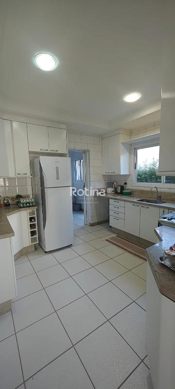 Casa à venda, 4 quartos em Uberlândia no bairro Jardim Karaíba no valor de R$ 1.500.000,00 - Rotina Imobiliária: 
