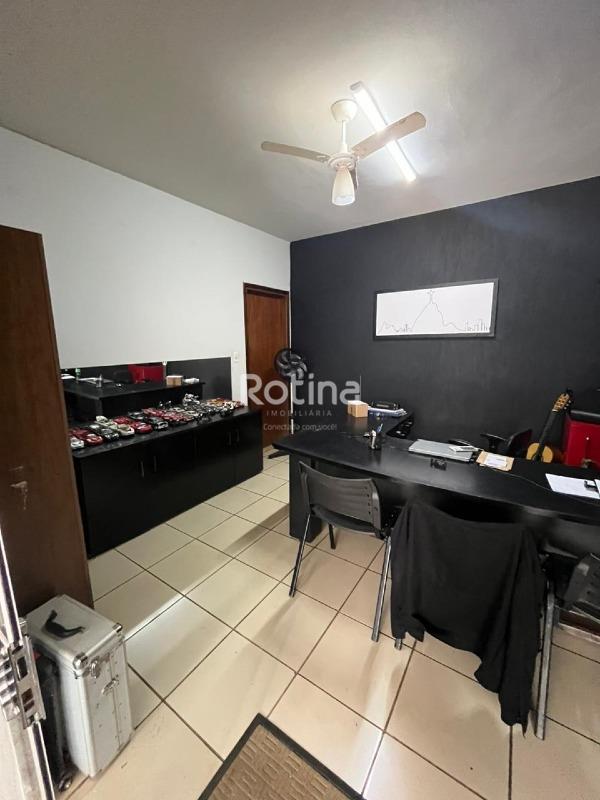 Comercial para alugar, em Uberlândia no bairro Nossa Senhora Aparecida no valor de R$ 8.000,00 - Rotina Imobiliária: 