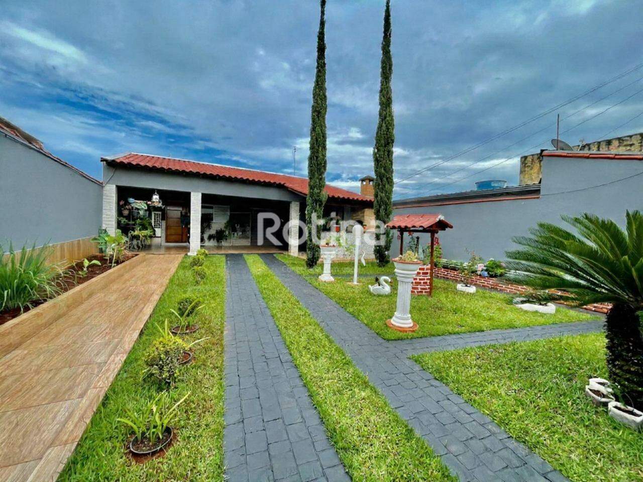 Casa à venda, 2 quartos em Uberlândia no bairro Granada no valor de R$ 600.000,00 - Rotina Imobiliária: 