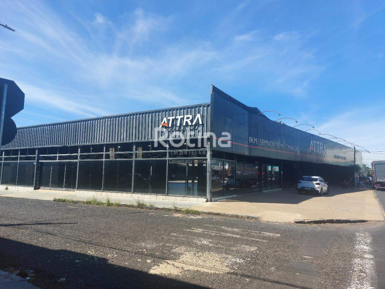 Garagem para alugar, em Uberlândia no bairro Brasil no valor de R$ 40.000,00 - Rotina Imobiliária: 