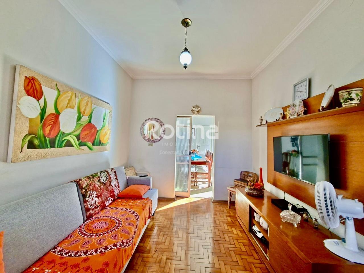 Casa à venda, 6 quartos em Uberlândia no bairro Nossa Senhora Aparecida no valor de R$ 850.000,00 - Rotina Imobiliária: 