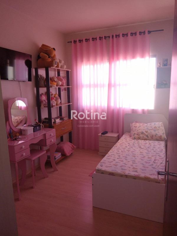 Apartamento à venda, 3 quartos em Uberlândia no bairro Martins no valor de R$ 280.000,00 - Rotina Imobiliária: 