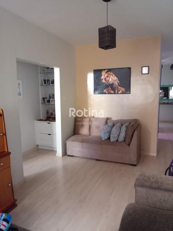 Apartamento à venda, 3 quartos em Uberlândia no bairro Martins no valor de R$ 280.000,00 - Rotina Imobiliária: 