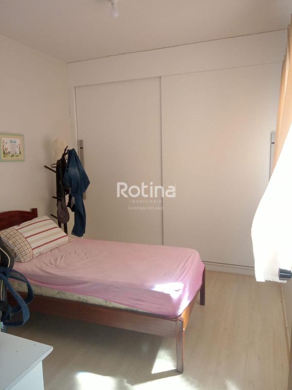 Apartamento à venda, 3 quartos em Uberlândia no bairro Martins no valor de R$ 280.000,00 - Rotina Imobiliária: 