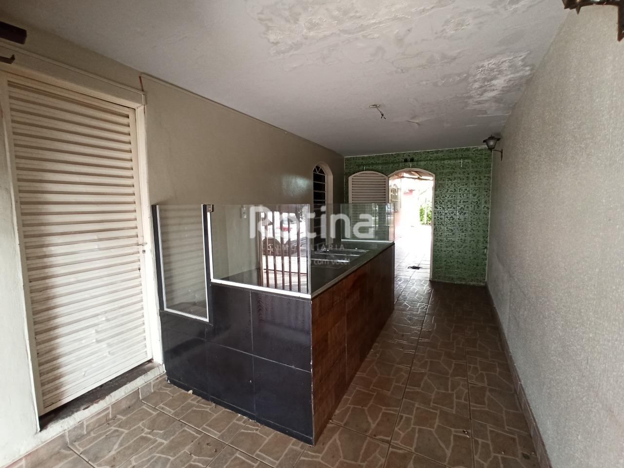 Casa Comercial à venda, em Uberlândia no bairro Luizote de Freitas no valor de R$ 900.000,00 - Rotina Imobiliária: 