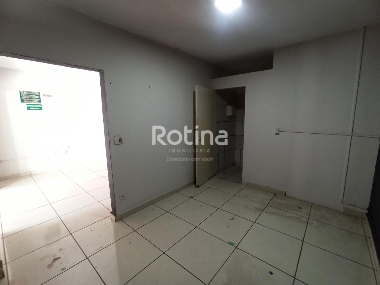 Casa Comercial à venda, em Uberlândia no bairro Luizote de Freitas no valor de R$ 900.000,00 - Rotina Imobiliária: 