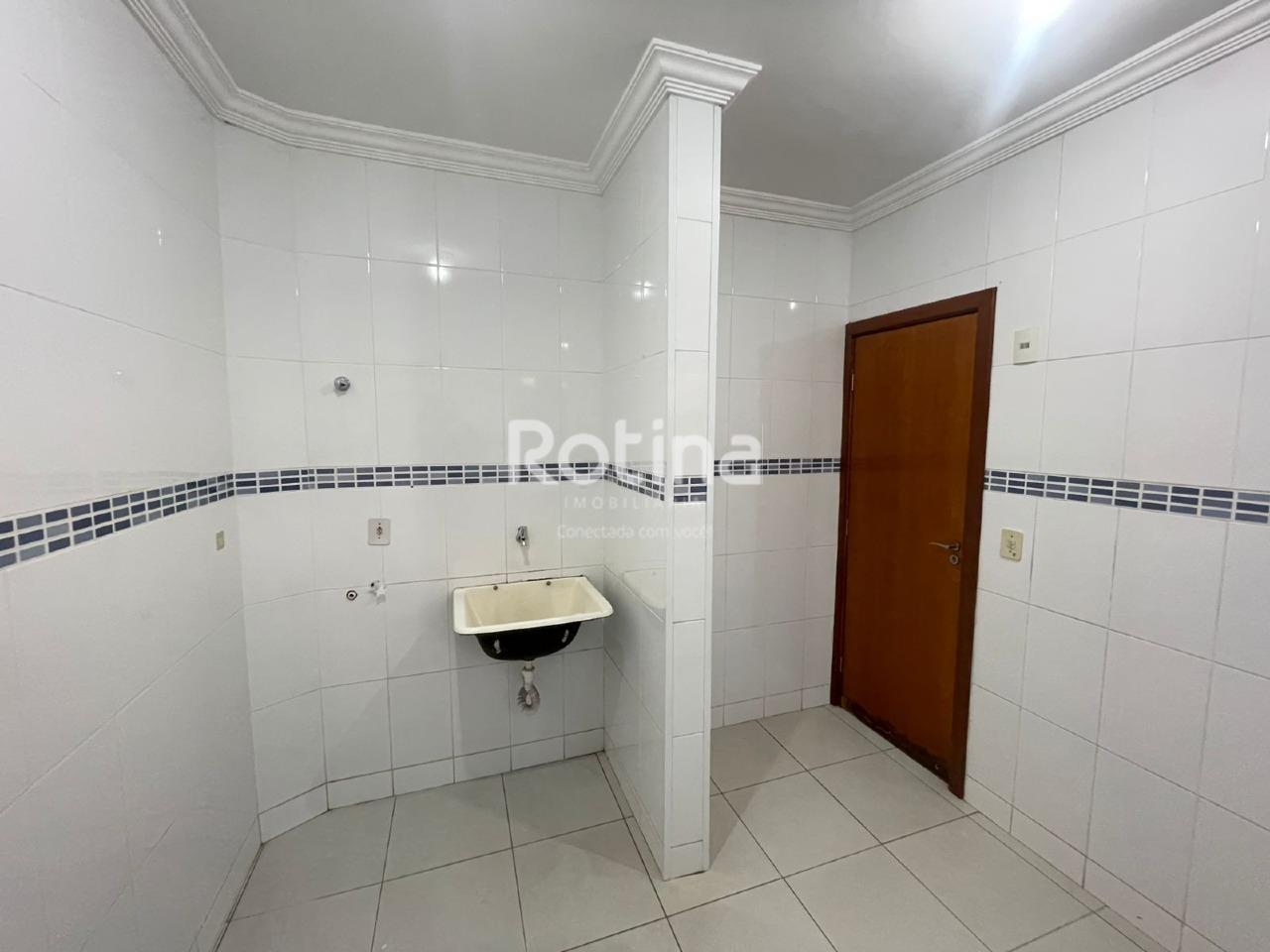 Apartamento à venda, 2 quartos em Uberlândia no bairro Umuarama no valor de R$ 280.000,00 - Rotina Imobiliária: 