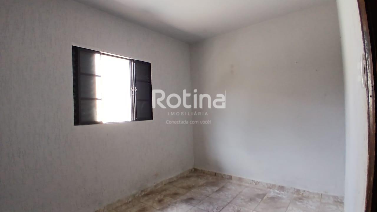 Casa para alugar, 3 quartos em Uberlândia no bairro Residencial Gramado no valor de R$ 2.000,00 - Rotina Imobiliária: 