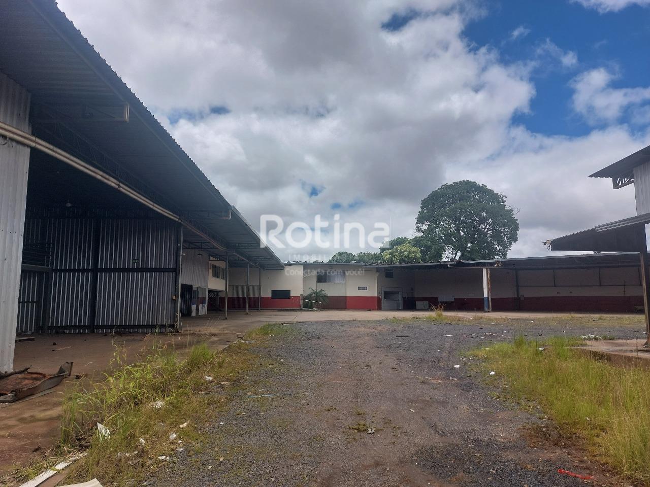 Área para alugar, em Uberlândia no bairro Bom Jesus no valor de R$ 40.000,00 - Rotina Imobiliária: 