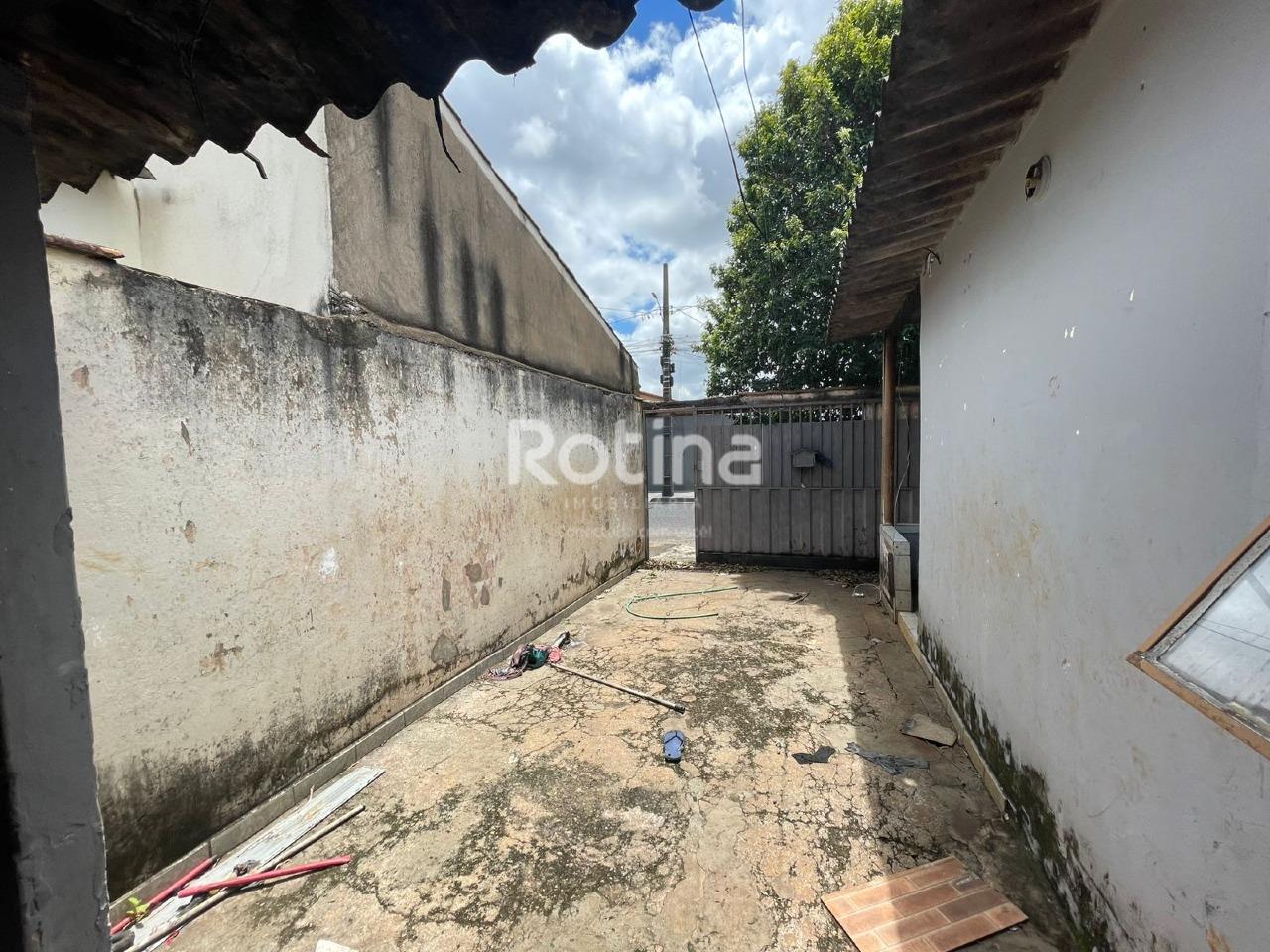 Terreno à venda, 4 quartos em Uberlândia no bairro Jardim das Palmeiras no valor de R$ 280.000,00 - Rotina Imobiliária: 