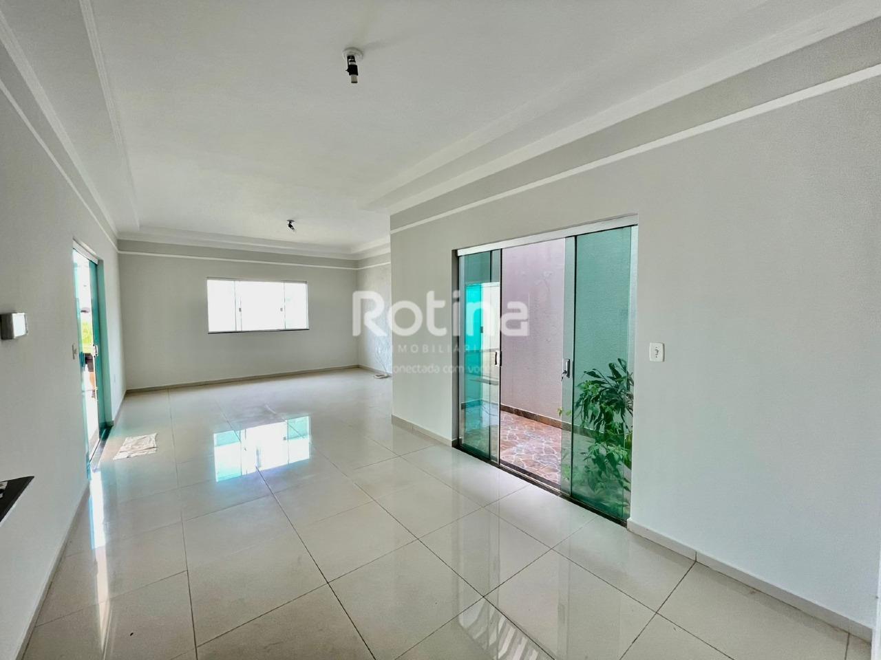Casa à venda, 3 quartos em Uberlândia no bairro Granada no valor de R$ 650.000,00 - Rotina Imobiliária: 