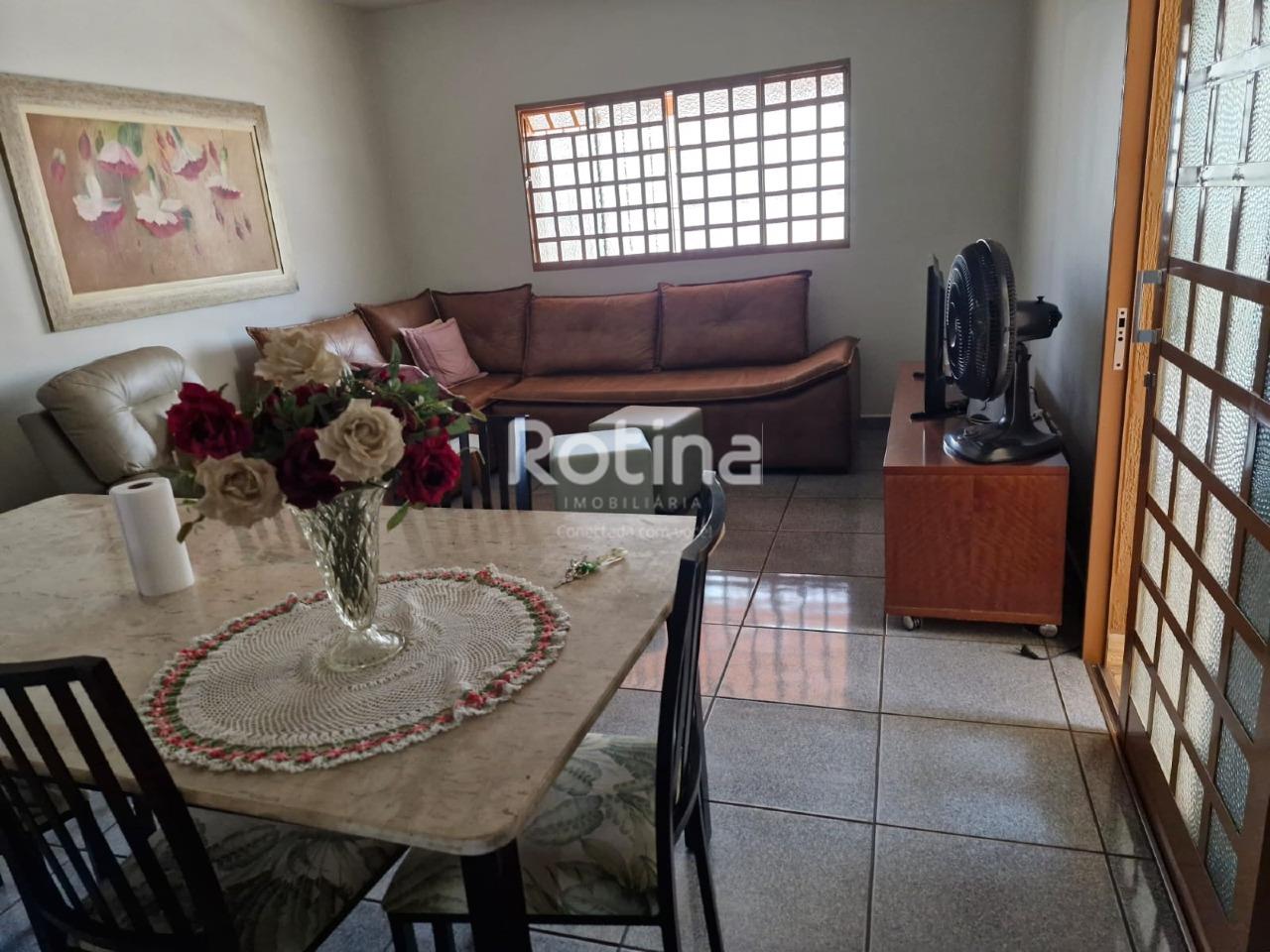Casa à venda, 3 quartos em Uberlândia no bairro Marta Helena no valor de R$ 450.000,00 - Rotina Imobiliária: 