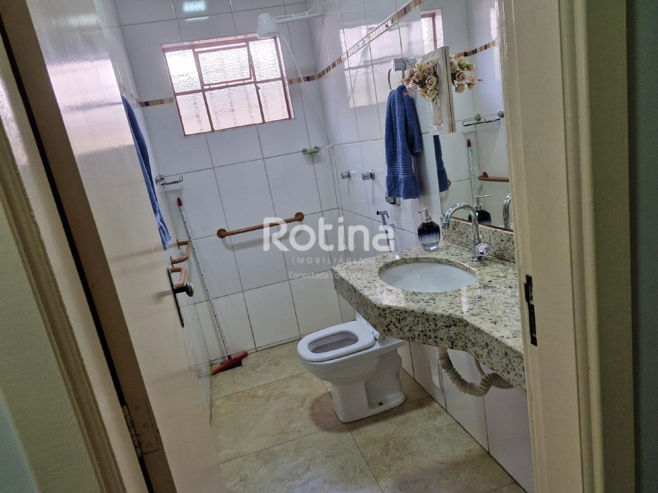 Casa à venda, 3 quartos em Uberlândia no bairro Marta Helena no valor de R$ 450.000,00 - Rotina Imobiliária: 