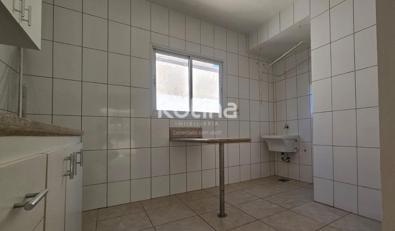 Apartamento à venda, 2 quartos em Uberlândia no bairro Santa Mônica no valor de R$ 230.000,00 - Rotina Imobiliária: 