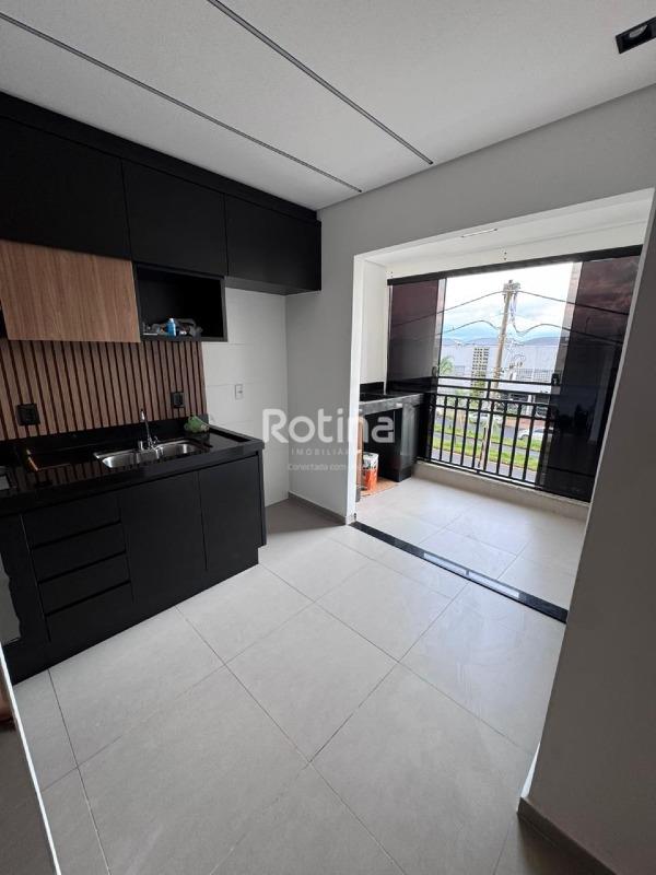 Apartamento para alugar, 3 quartos em Uberlândia no bairro Grand Ville no valor de R$ 2.500,00 - Rotina Imobiliária: 