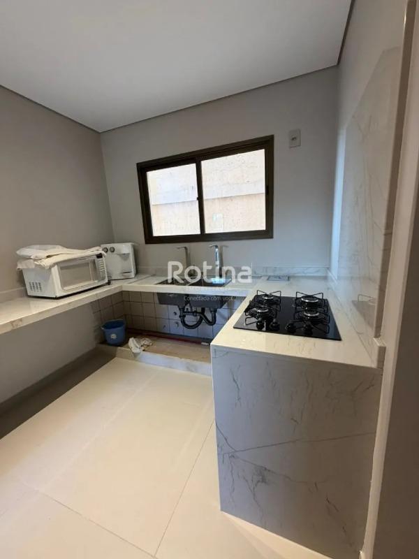 Apartamento para alugar, 3 quartos em Uberlândia no bairro Santa Mônica no valor de R$ 3.800,00 - Rotina Imobiliária: 