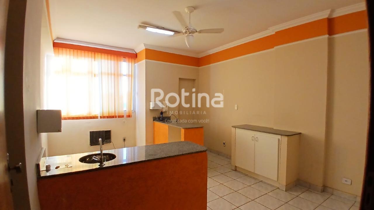 Sala para alugar, em Uberlândia no bairro Centro no valor de R$ 1.500,00 - Rotina Imobiliária: 