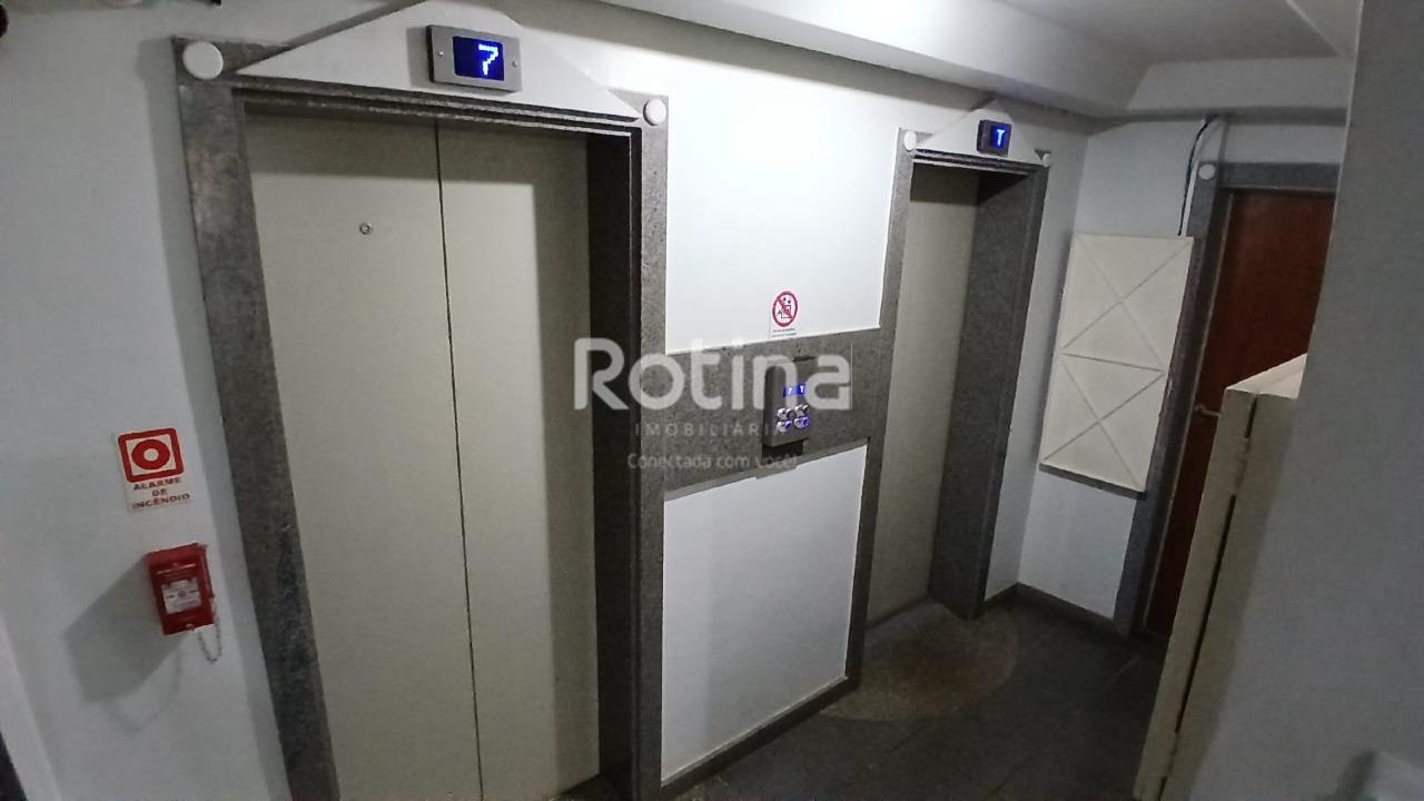 Sala para alugar, em Uberlândia no bairro Centro no valor de R$ 1.500,00 - Rotina Imobiliária: 