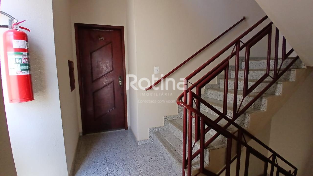 Apartamento para alugar, 3 quartos em Uberlândia no bairro Santa Mônica no valor de R$ 2.150,00 - Rotina Imobiliária: 