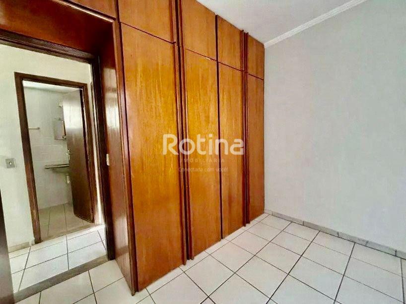 Apartamento à venda, 3 quartos em Uberlândia no bairro Brasil no valor de R$ 240.000,00 - Rotina Imobiliária: 