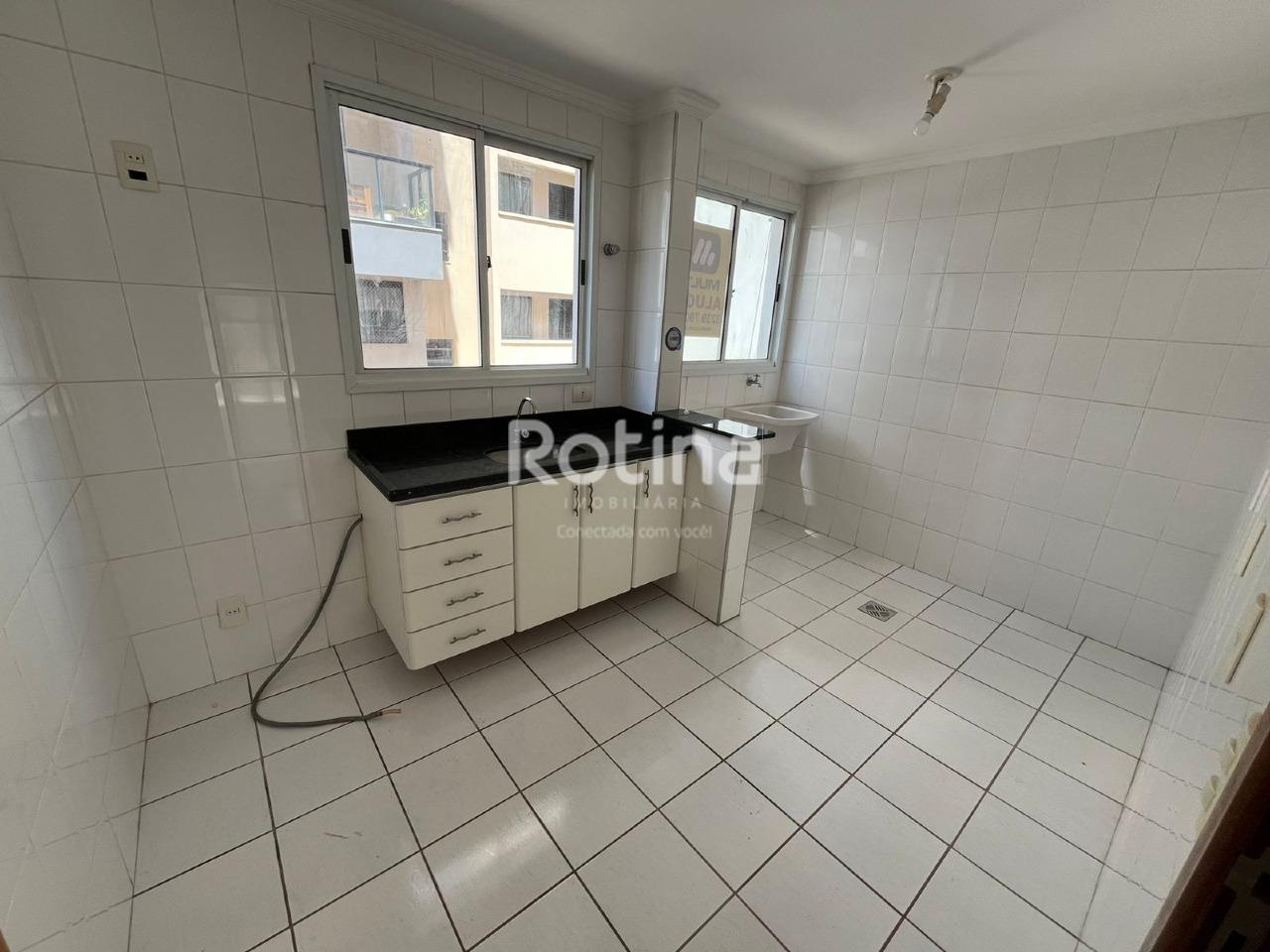 Apartamento para alugar, 3 quartos em Uberlândia no bairro Santa Mônica no valor de R$ 1.800,00 - Rotina Imobiliária: 