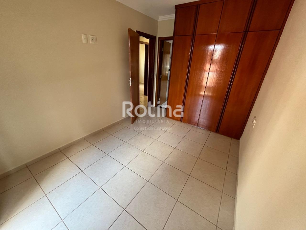 Apartamento para alugar, 3 quartos em Uberlândia no bairro Santa Mônica no valor de R$ 1.800,00 - Rotina Imobiliária: 
