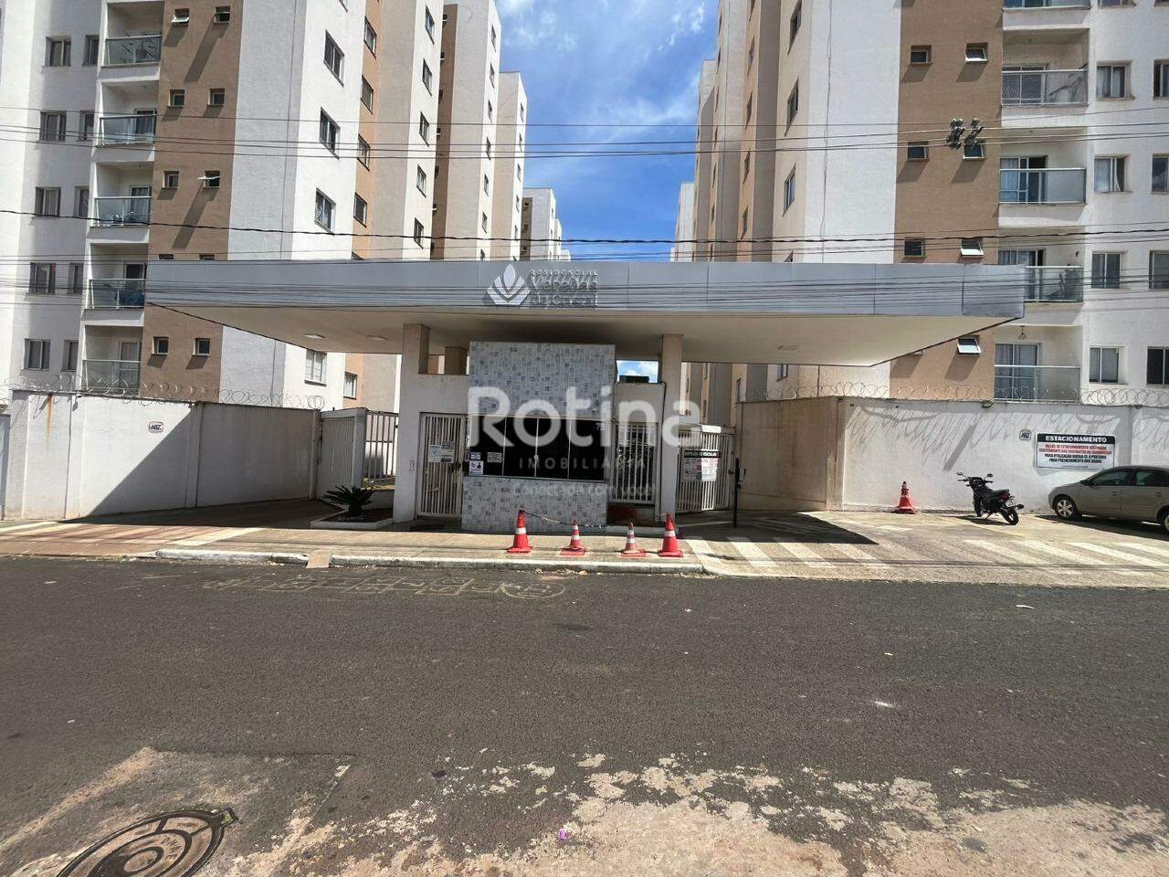 Apartamento para alugar, 2 quartos em Uberlândia no bairro Luizote de Freitas no valor de R$ 1.200,00 - Rotina Imobiliária: 