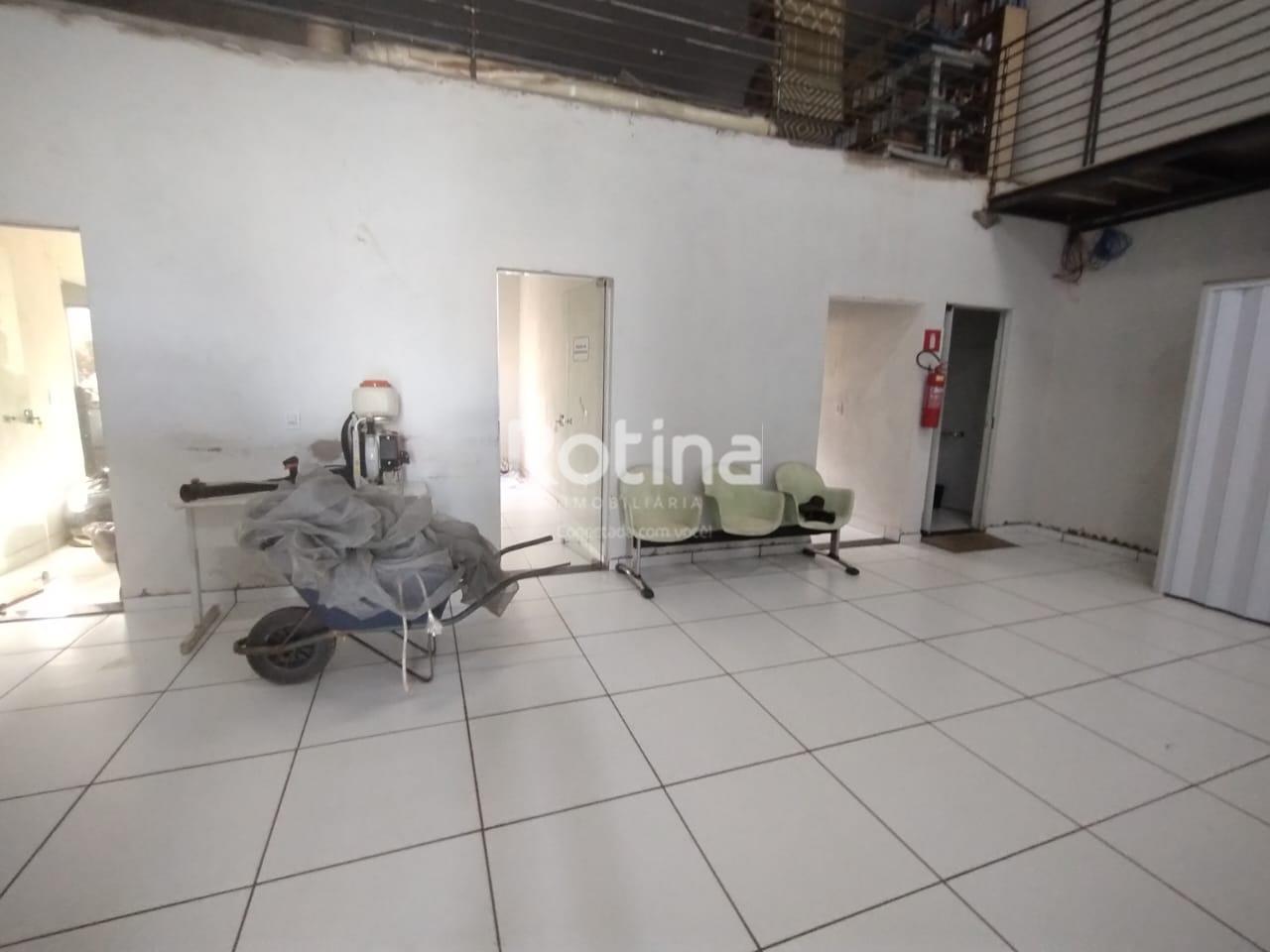 Galpão para alugar, em Uberlândia no bairro Dona Zulmira no valor de R$ 5.500,00 - Rotina Imobiliária: 