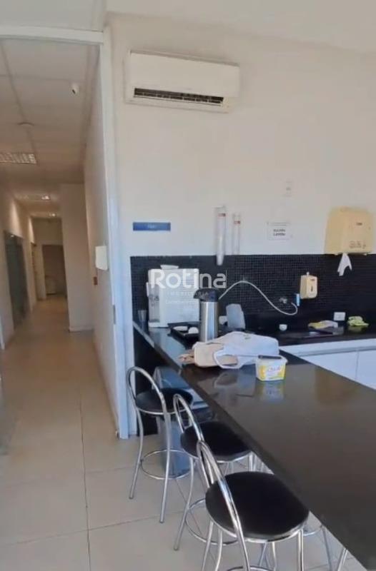 Sala para alugar, em Uberlândia no bairro Vigilato Pereira no valor de R$ 12.000,00 - Rotina Imobiliária: 