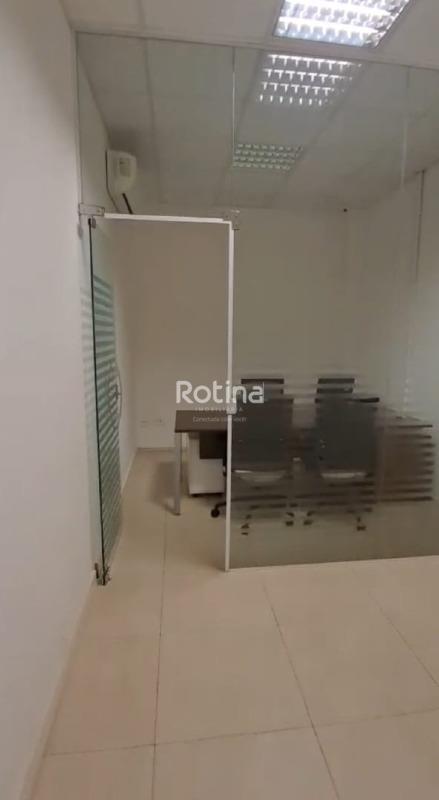 Sala para alugar, em Uberlândia no bairro Vigilato Pereira no valor de R$ 12.000,00 - Rotina Imobiliária: 