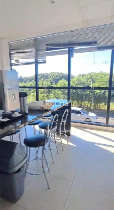 Sala para alugar, em Uberlândia no bairro Vigilato Pereira no valor de R$ 12.000,00 - Rotina Imobiliária: 