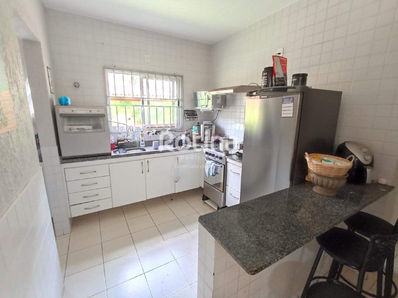 Apartamento à venda, 2 quartos em Uberlândia no bairro Tubalina no valor de R$ 300.000,00 - Rotina Imobiliária: 
