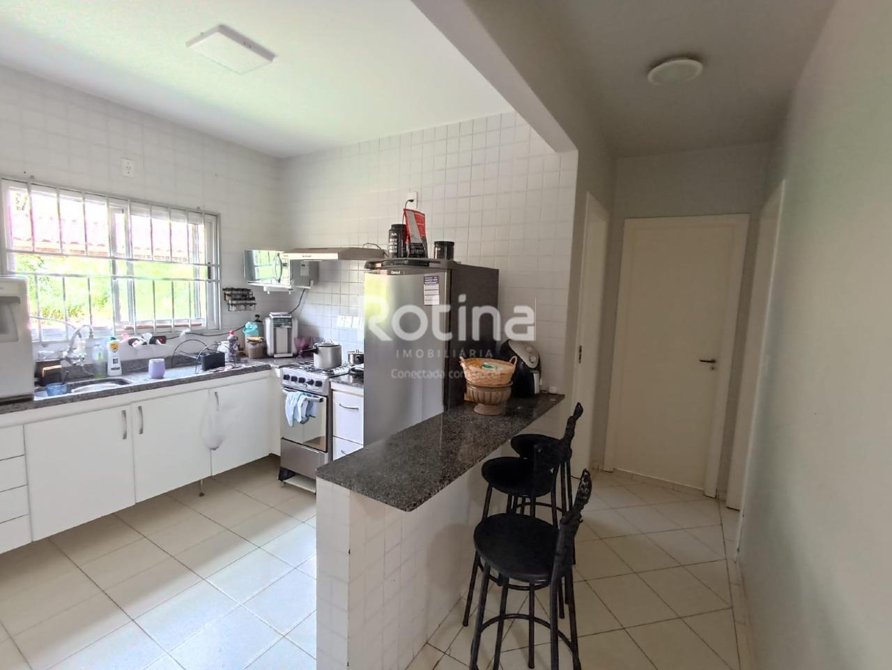 Apartamento à venda, 2 quartos em Uberlândia no bairro Tubalina no valor de R$ 300.000,00 - Rotina Imobiliária: 