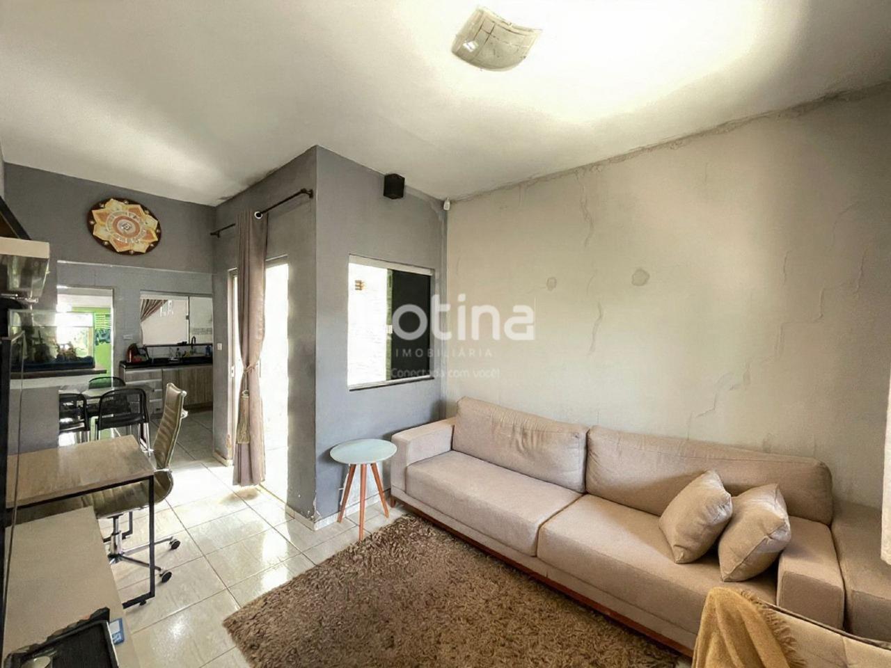 Casa à venda, 3 quartos em Uberlândia no bairro Jardim Europa no valor de R$ 490.000,00 - Rotina Imobiliária: 