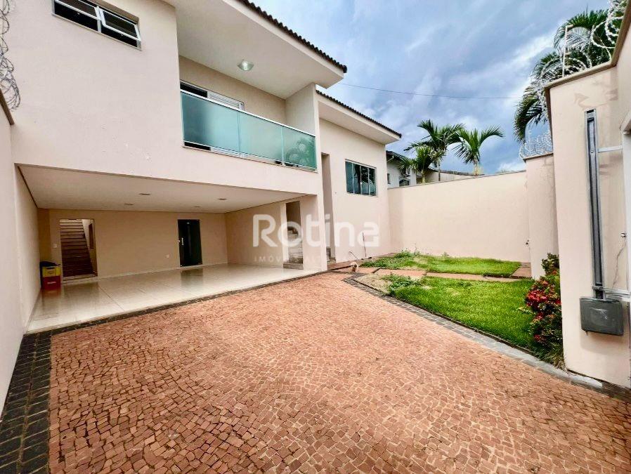Casa à venda, 3 quartos em Uberlândia no bairro Cidade Jardim no valor de R$ 1.300.000,00 - Rotina Imobiliária: 