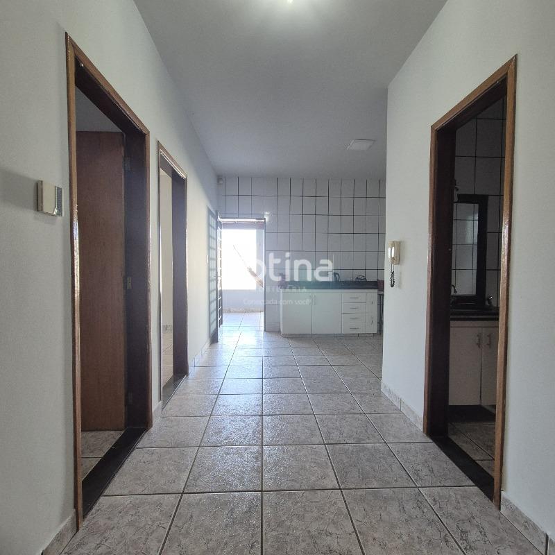 Casa à venda, 3 quartos em Uberlândia no bairro Segismundo Pereira no valor de R$ 530.000,00 - Rotina Imobiliária: 