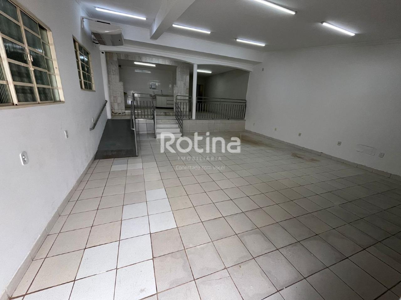 Comercial para alugar, em Uberlândia no bairro Nossa Senhora das Graças no valor de R$ 3.000,00 - Rotina Imobiliária: 