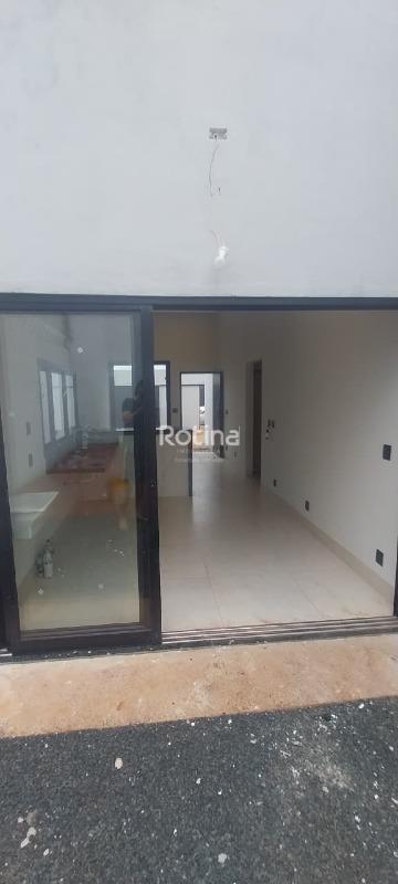 Casa à venda, 3 quartos em Uberlândia no bairro Laranjeiras no valor de R$ 530.000,00 - Rotina Imobiliária: 
